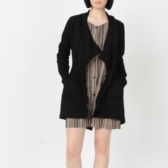 Mid Frock Coat in Black